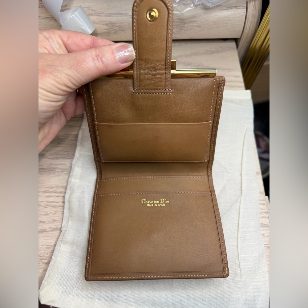 Dior compact wallet with COA - Picture 7 of 10